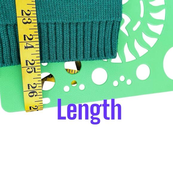 Christmas Ugly Sweater Woman's Santa Mrs Claus Cookies Green W Snowflakes Sz XL - Picture 10 of 11